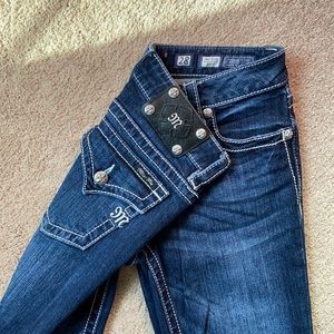 BRAND NEW Miss Me mid-rise boot cut dark wash jeans size 28